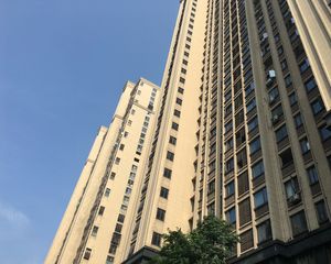 世茂铂翠湾3室2厅南