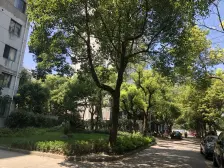 一梯两户,南北精装修,前后没遮挡,看房提前约