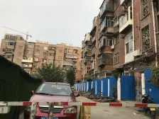 锦艺开发,人车分流,标准小四房。楼层好无遮挡