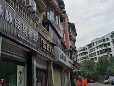 高新区花园三室两厅,电梯已安装好了