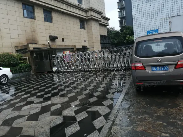 白云花园