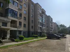 金水新苑 南北通透板式飞机户型三房 中间楼层