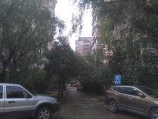 5号线旁新上边户四居室,中间楼层,满五年家庭唯一