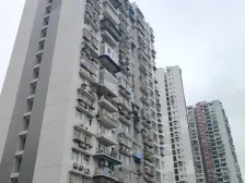 九号线天梨路站出入口,精装小两房,诚心出售