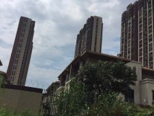 楼排别墅,186.72平6房3厅4位,精装修,保养9成新