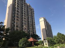 东方冠郡二期3室1厅南北