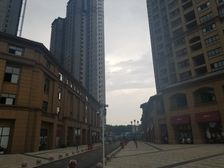 去外地发展诚心出售两室刚需房中间楼层采光佳