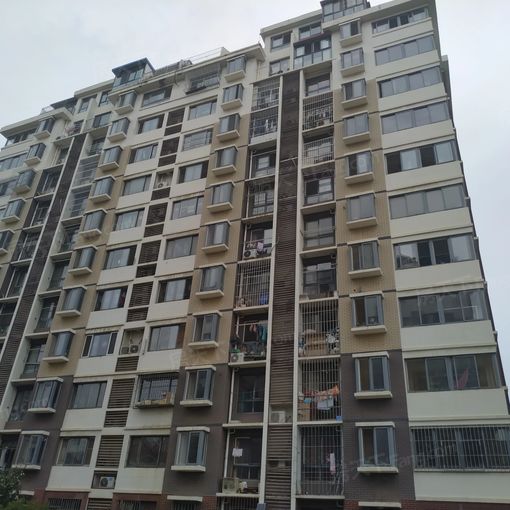 福利莱仁和春天1室1厅1卫南朝向800.00元/月出租