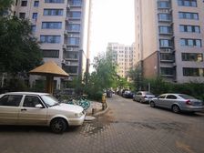 宝林苑109平米小高层电梯房11楼带独立阁楼