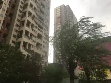 公园 商场旁 10年双气精装小户型 看房方便