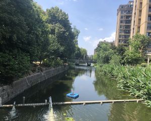 香河湾精装修128平,拎包入住,看房方便