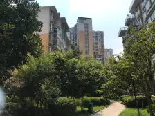 王 府井地 铁口500米的电梯房复式楼,单价九千八