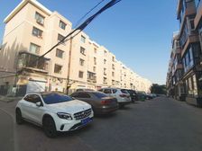 百兴小区 精装六楼 看房方便 价格可以