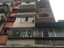 黄泥磅 菜市场旁住家装修两房 楼梯房