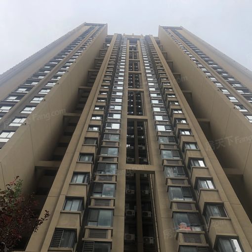 良辰美景璟台1室1厅1卫南朝向2600.00元/月出租