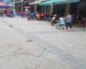 开元国际4室2厅西北