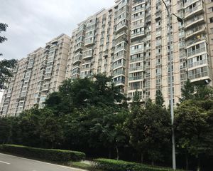 蓉铁花园2室1厅东南