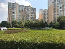 局长楼 大平层 精装修 还蛮大气 无档大4房