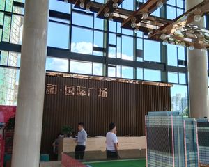正地铁口300米次新小区三房满五唯一中间楼层视野好