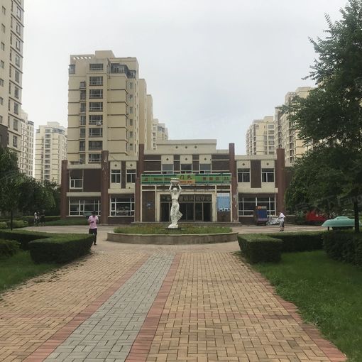 东方万达城3室2厅1卫南北朝向2200.00元/月出租
