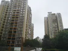 人和轻轨站5#线,全新装修,没有住过人