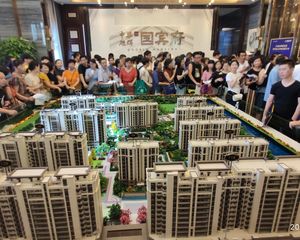 诚心出售中梁旭辉国宾府120平四室