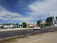 马滩地铁口 次新房 小高层 单梯入户 东边位