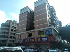 万佳花园大三房近地铁口户型方正配摩托房低楼层