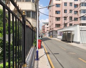 百灵小区中间楼层南北通透全天采光
