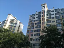 鹿鸣北区 中间楼层 东打头 山景棒 价格优 带小棚