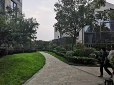 诚心出售~华润央企小区~视野开阔~采光充足