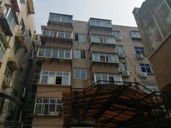 经五纬八小区