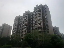 精装三房,小区中 心,视野开阔!