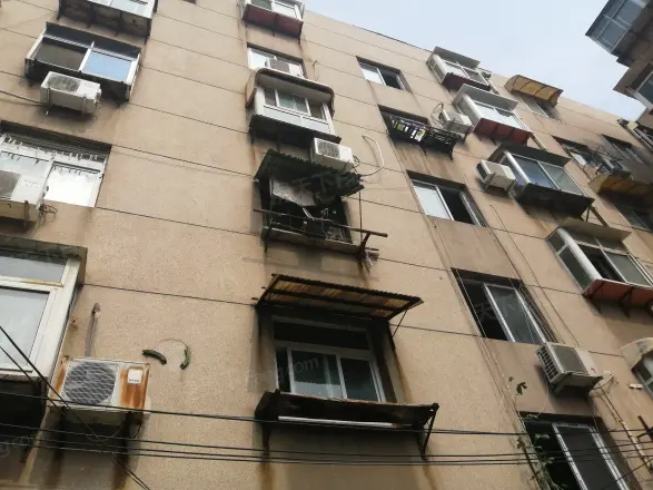 经五纬八小区