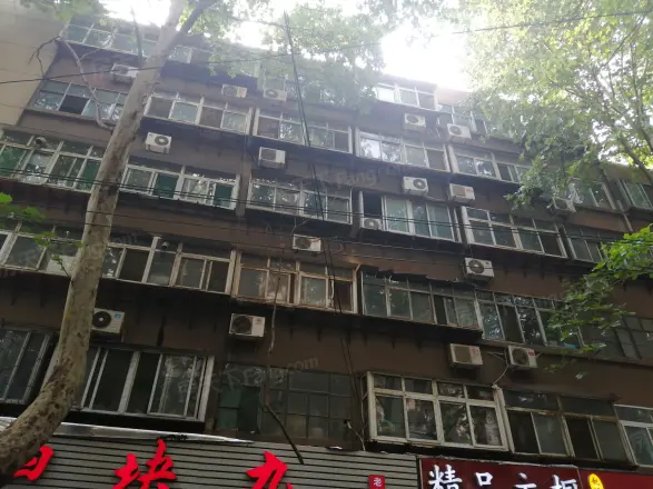 经五纬八小区