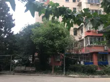 精装修 复式房楼下三房楼上二房 交通便利
