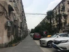 小两房 一楼带院子 地铁口出行方便 低总价两室