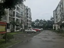 近18号线地铁,低总价东边套三房