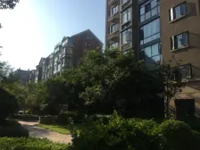 边户复式,前面采光一览无余,自住装修