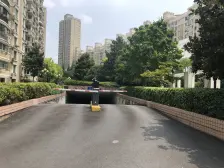 新上大三房,南北通透,全明户型,交通便利近地铁。