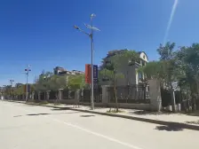 6层复式花园洋房,采光好绿化好配套齐全出行便!