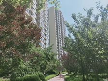 软件园 封闭小区南北通透两室一厅,中间楼层