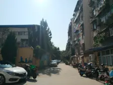 房子户型方正,双气,南北通透,好楼层。