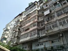 朝阳洲!南昌大桥东站!大四房!景观房! 客厅连阳台