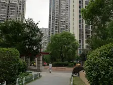 华沁家园3室南朝向1050.00万元/套出售