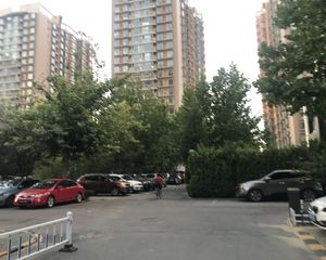 瑞和国际3室1厅东南