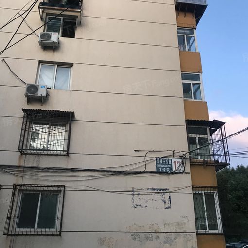 定福庄西里2室1厅1卫南北朝向4000.00元/月出租