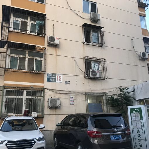 定福庄西里2室1厅1卫南北朝向3800.00元/月出租
