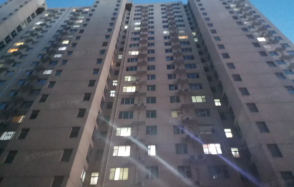 送精装修 拎包入住 西三环边 果岭湾东 西环青年,鹿泉