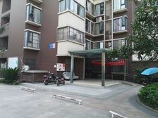 九峰花园 3室2厅 东南